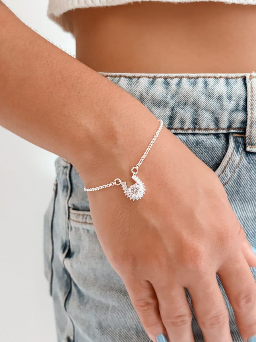 Pulseira voltinha cristais com pedra no meio