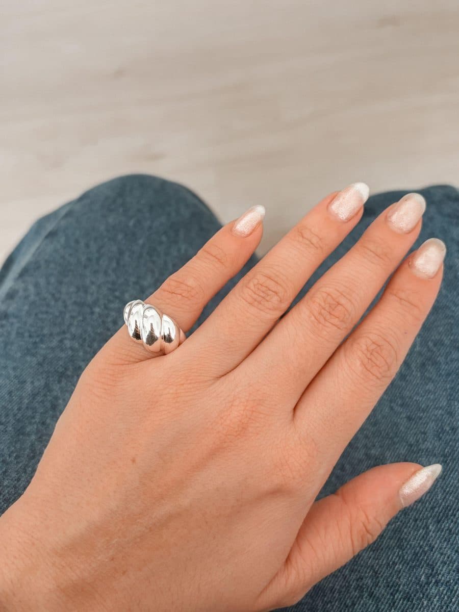 Anel mindinho croissant bold