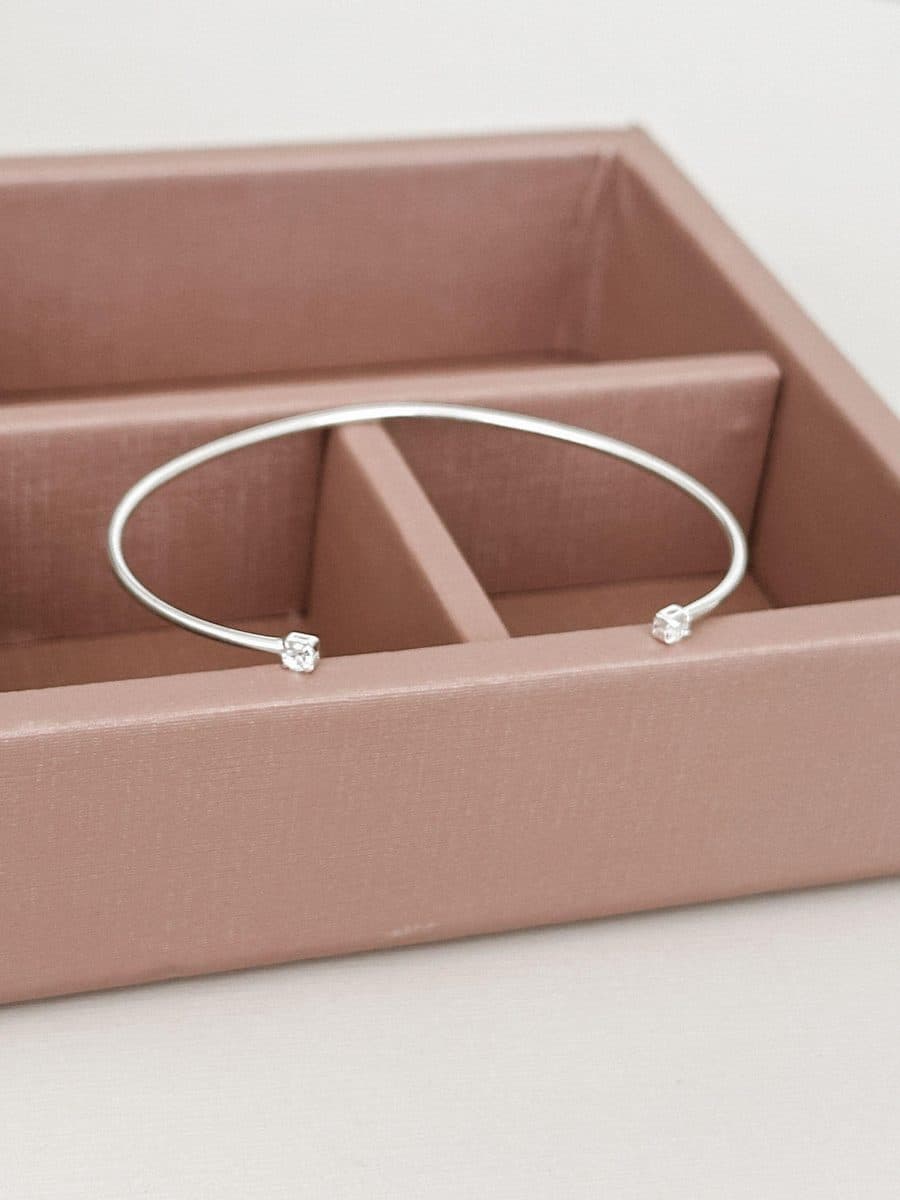 Bracelete duas pedrinhas cristais