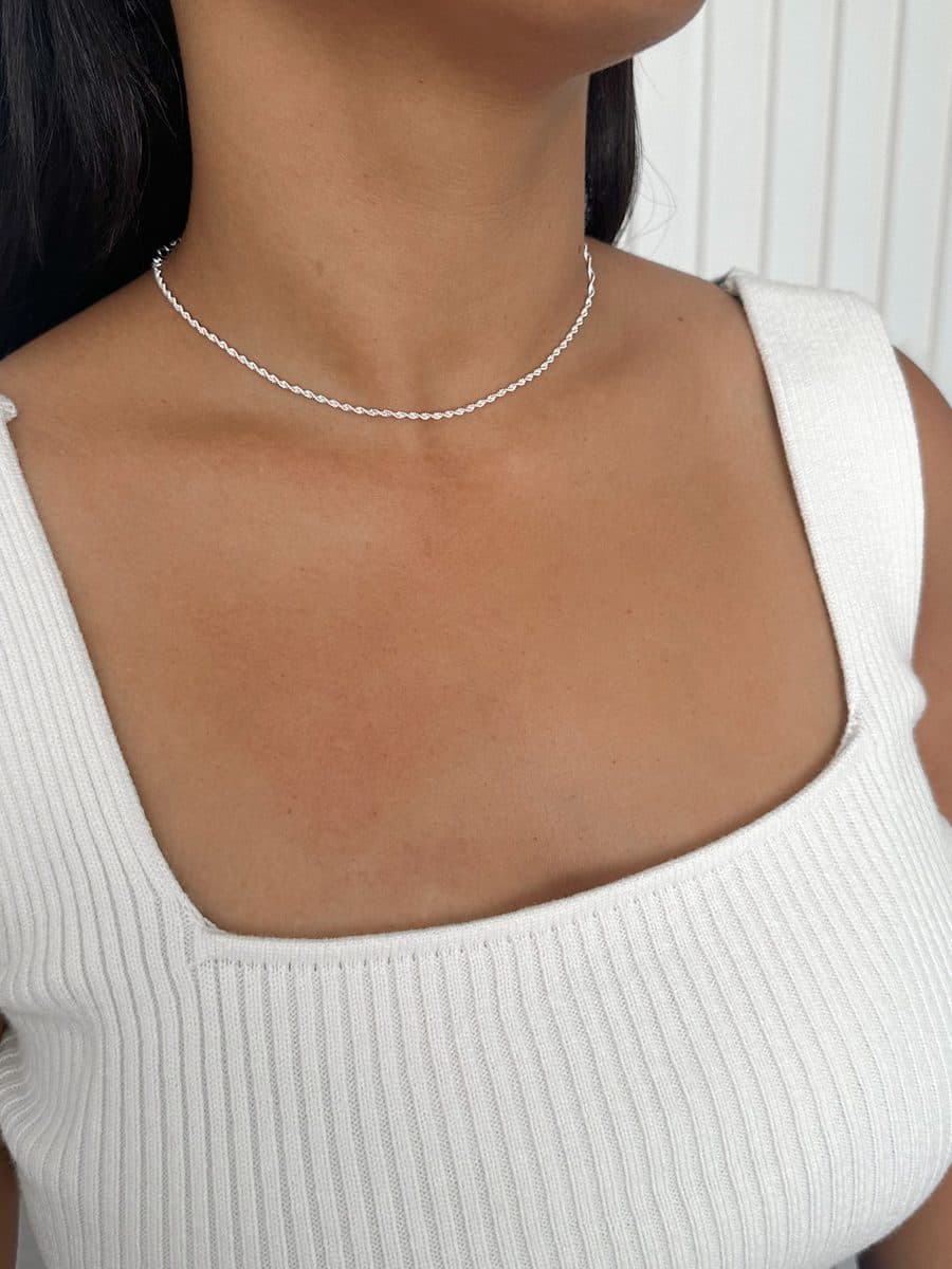 Colar choker torcida diamantada